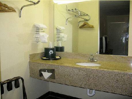 ซูเปอร์ 8 บาย วินด์แฮม ฟอร์ตเวิร์ท เท็กซัส Motel ภายนอก รูปภาพ